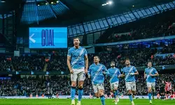 Menang 3-0, Man City dekati Arsenal dengan selisih dua poin Menang 3-0, Man City dekati Arsenal dengan selisih dua poin