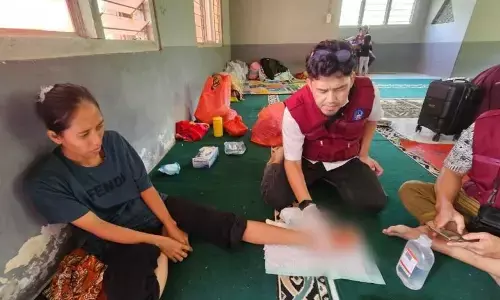 Tim Medis Sulsel beri layanan intensif bagi korban bencana Sumatera Tim Medis Sulsel beri layanan intensif bagi korban bencana Sumatera