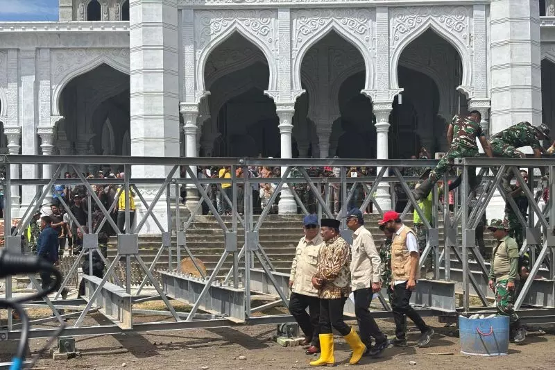 Prabowo tunjuk KSAD tangani perbaikan jembatan di Aceh Prabowo tunjuk KSAD tangani perbaikan jembatan di Aceh