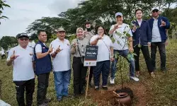 KLH dan Eiger Adventure Land tanam ribuan pohon endemik untuk perkuat ekosistem DAS Bogor KLH dan Eiger Adventure Land tanam ribuan pohon endemik untuk perkuat ekosistem DAS Bogor