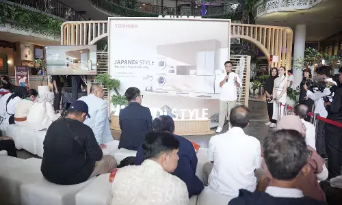 HIVI! hingga Oomleo Berkaraoke feat Reza Chandika meriahkan Japandi Style Exhibition HIVI! hingga Oomleo Berkaraoke feat Reza Chandika meriahkan Japandi Style Exhibition