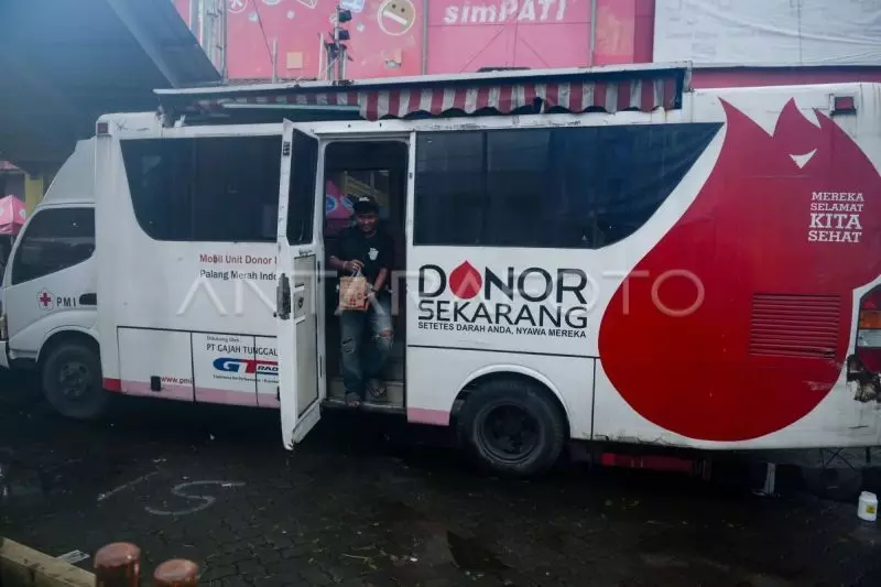 PMI Kota Tangerang ajak warga donor darah penuhi stok