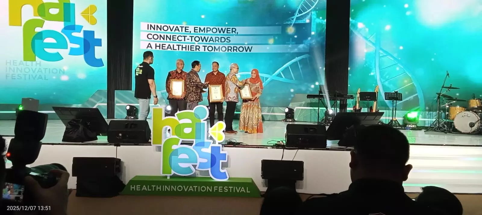 PSC 119 Kota Magelang raih penghargaan nasional Kategori Silver Tanggap Cermat” pada PSC 119 Award 2025 PSC 119 Kota Magelang raih penghargaan nasional Kategori Silver Tanggap Cermat” pada PSC 119 Award 2025