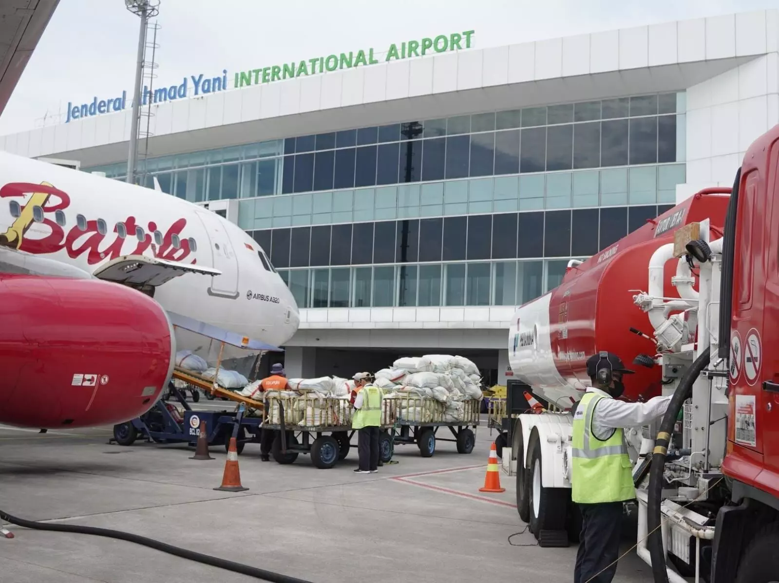 Jelang Nataru, empat bandara di Jateng-DIY dapat diskon avtur agar tiket pesawat terjangkau