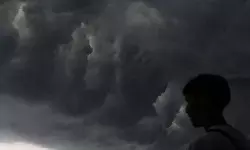 BMKG perkirakan awan tebal dominasi Jakarta Senin pagi