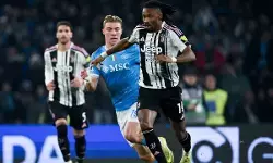 Napoli kembali ke puncak klasemen seusai hajar Juventus 2-1