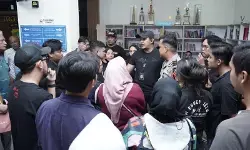 Puluhan korban laporkan penipuan WO di Polres Jakut Puluhan korban laporkan penipuan WO di Polres Jakut