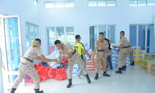 Civitas akademika dan praja IPDN salurkan bantuan kemanusiaan untuk korban bencana Sumatera Civitas akademika dan praja IPDN salurkan bantuan kemanusiaan untuk korban bencana Sumatera