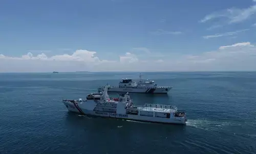 Bakamla RI dan Indian Coast Guard gelar passing exercise di Laut Jawa