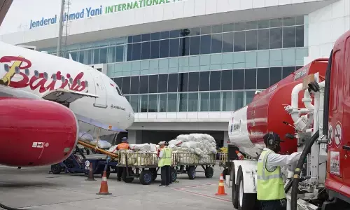 Jelang Nataru, empat bandara di Jateng-DIY dapat diskon avtur agar tiket pesawat terjangkau Jelang Nataru, empat bandara di Jateng-DIY dapat diskon avtur agar tiket pesawat terjangkau