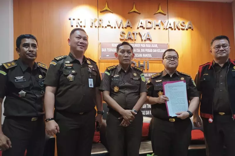 Kejati Sulut tetapkan dua tersangka dugaan korupsi Unsrat-pihak ketiga Kejati Sulut tetapkan dua tersangka dugaan korupsi Unsrat-pihak ketiga