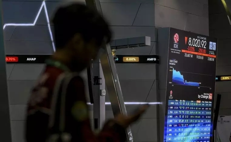 IHSG Selasa dibuka menguat 32,52 poin IHSG Selasa dibuka menguat 32,52 poin