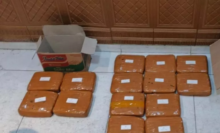 Polda Metro Jaya ungkap peredaran ganja 14,6 kg di Bekasi Polda Metro Jaya ungkap peredaran ganja 14,6 kg di Bekasi