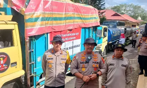 Tiga Polres kolaborasi bantu warga korban banjir di Langkat