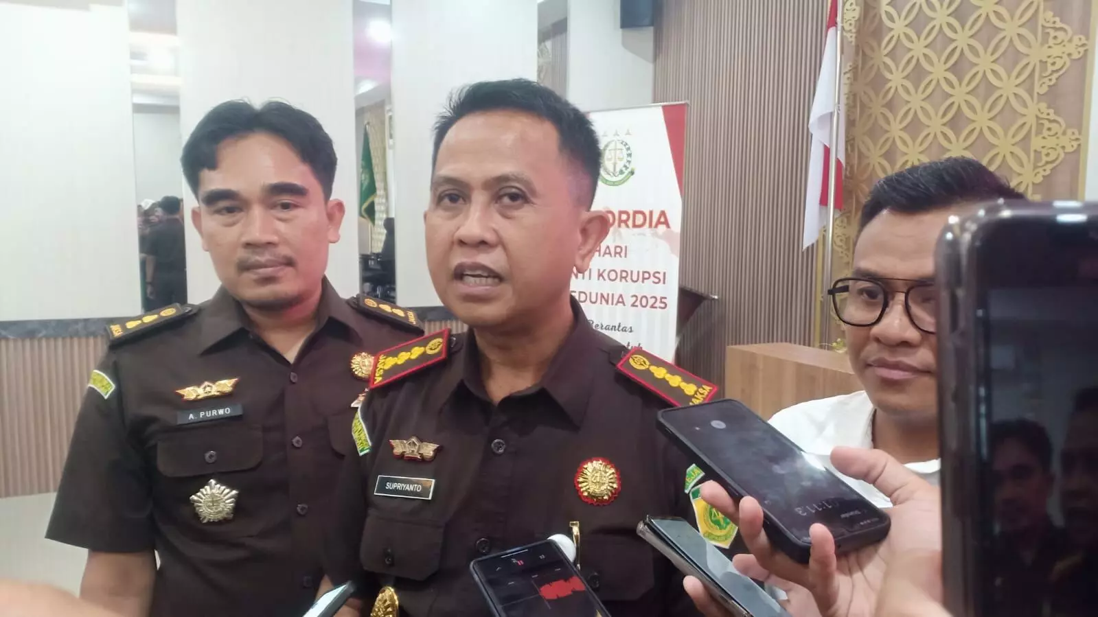 Kejari Solo sita Rp320 juta dalam kasus dugaan korupsi dana hibah KONI Kejari Solo sita Rp320 juta dalam kasus dugaan korupsi dana hibah KONI