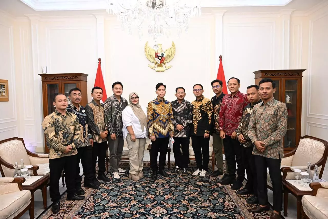 Gandeng IKAPPI, Wapres Gibran perkuat pasar rakyat lewat penjualan online Gandeng IKAPPI, Wapres Gibran perkuat pasar rakyat lewat penjualan online