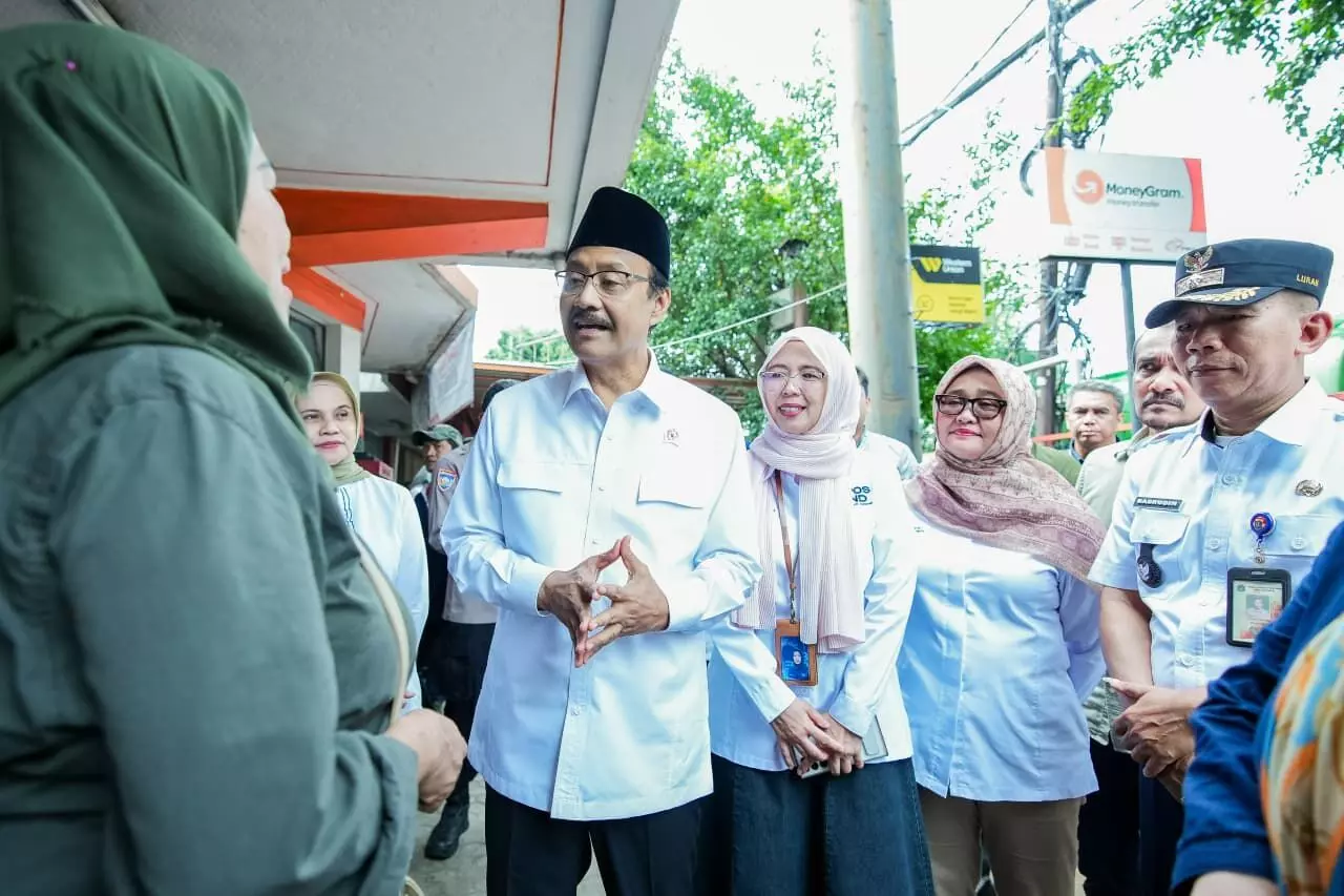 Mensos Gus Ipul minta penerima BLTS gunakan secara bijak Mensos Gus Ipul minta penerima BLTS gunakan secara bijak