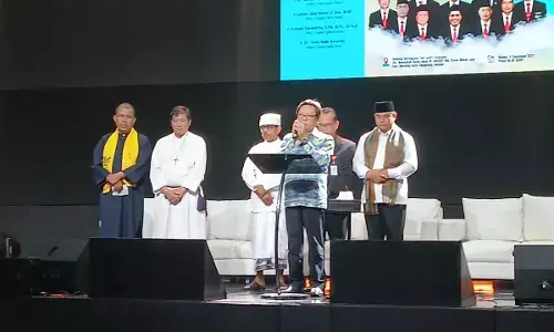 Kemenag dan Yayasan Shekinah Glory gelar doa lintas agama untuk korban bencana Sumatera Kemenag dan Yayasan Shekinah Glory gelar doa lintas agama untuk korban bencana Sumatera