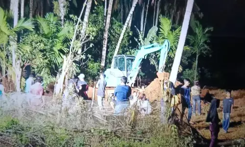 Dinsos: 17 korban banjir Agam dimakamkan massal di TPU Bungus Padang Dinsos: 17 korban banjir Agam dimakamkan massal di TPU Bungus Padang