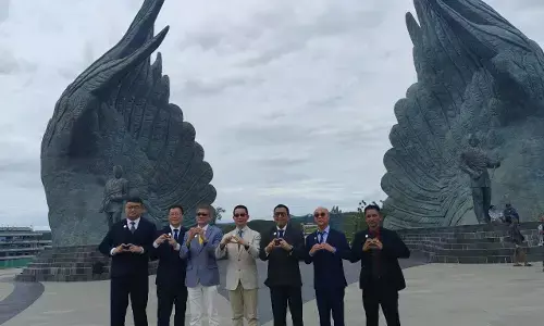 Rectitude siap berinvestasi di IKN, Sultan Paser 18 pimpin penjajakan Rectitude siap berinvestasi di IKN, Sultan Paser 18 pimpin penjajakan