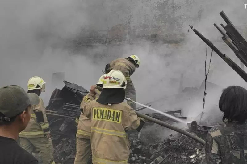 Korsleting listrik jadi pemicu kebakaran di Jakbar Korsleting listrik jadi pemicu kebakaran di Jakbar