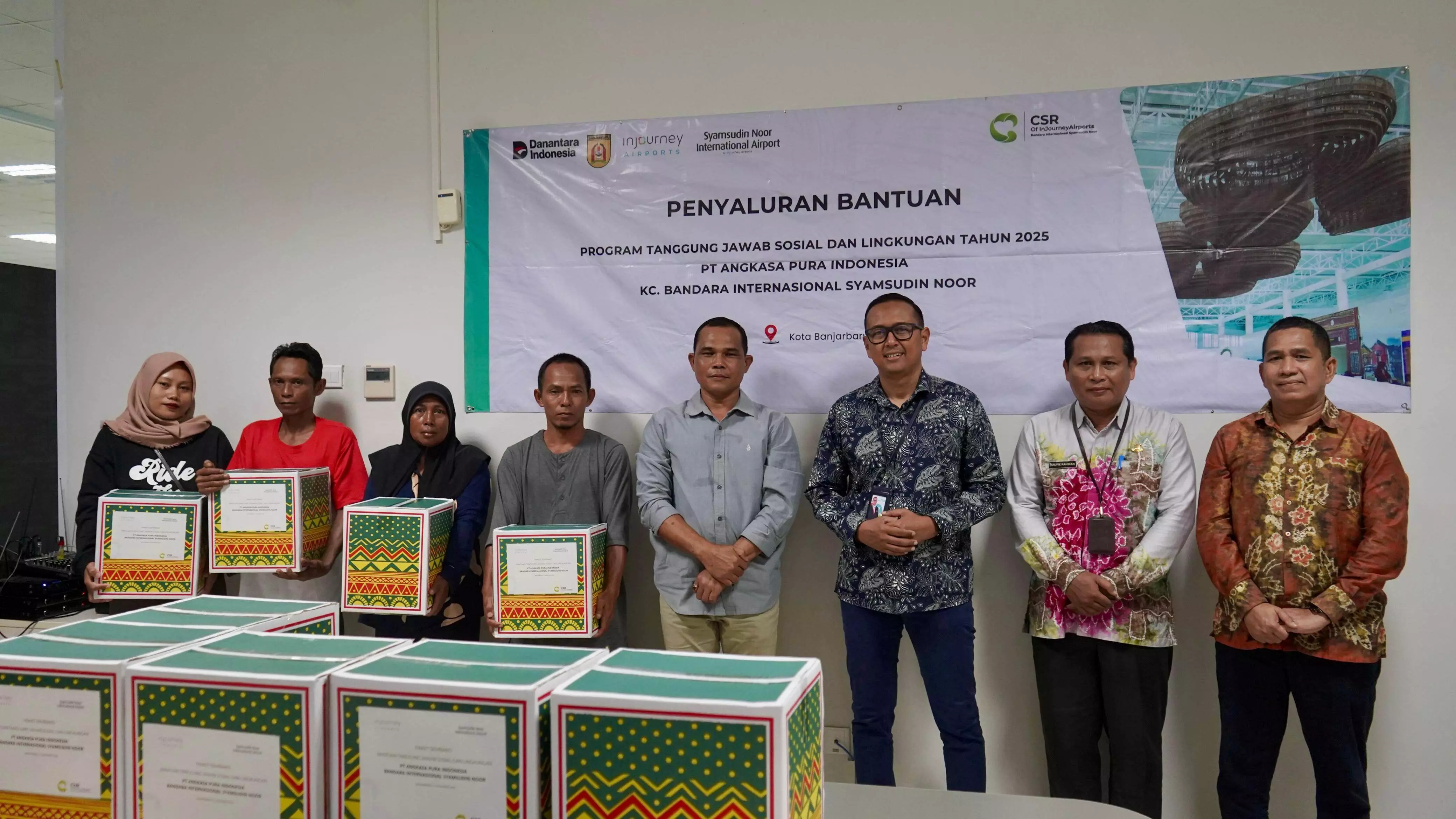 PT AP KC Bandara Syamsuddin Noor salurkan Program TJSL 2025 untuk warga Banjarbaru PT AP KC Bandara Syamsuddin Noor salurkan Program TJSL 2025 untuk warga Banjarbaru