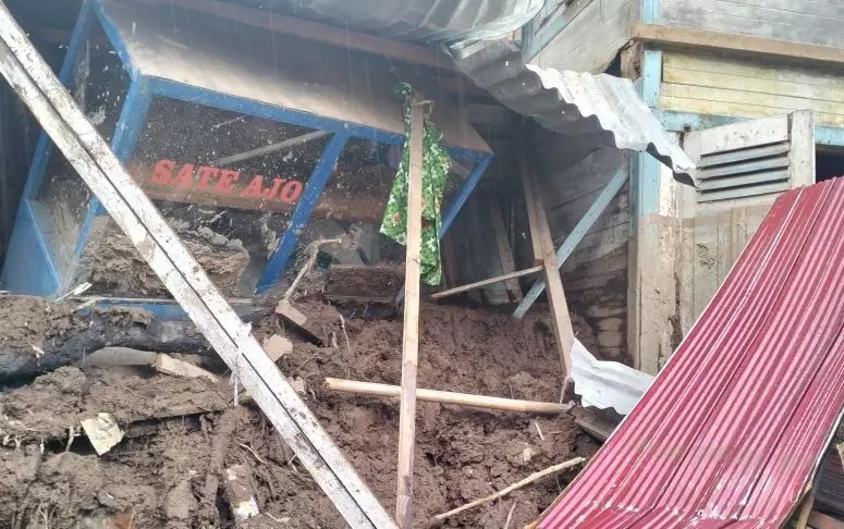 BMKG ingatkan potensi cuaca ekstrem Sumbar 11 hingga 13 Desember BMKG ingatkan potensi cuaca ekstrem Sumbar 11 hingga 13 Desember