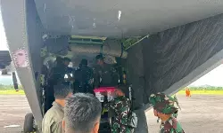 TNI kerahkan pesawat angkut bawa 1,2 ton logistik ke Sibolga