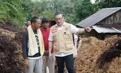 Baguna PDIP DKI dirikan posko dapur umum di lokasi bencana Tapteng