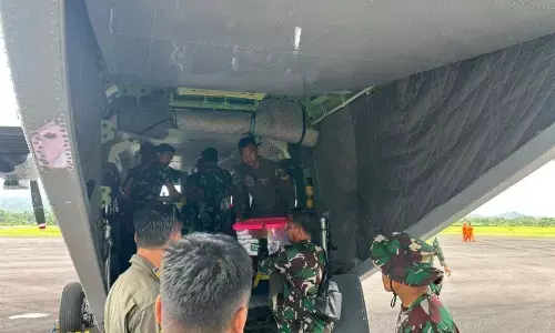 TNI kerahkan pesawat angkut bawa 1,2 ton logistik ke Sibolga