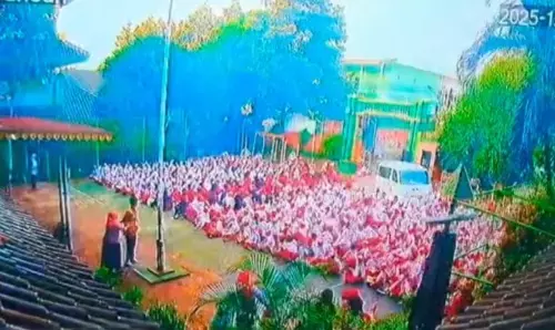 Minibus tabrak siswa SD di Jakut, Polisi sebut korban dibawa ke dua RS Minibus tabrak siswa SD di Jakut, Polisi sebut korban dibawa ke dua RS