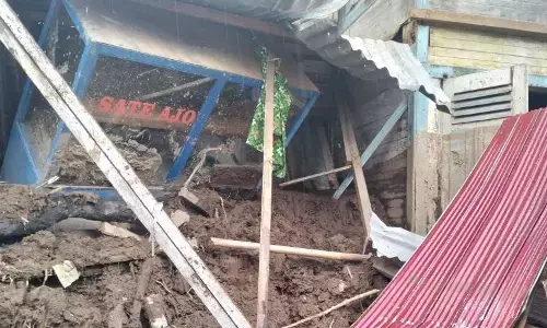 BMKG ingatkan potensi cuaca ekstrem Sumbar 11 hingga 13 Desember