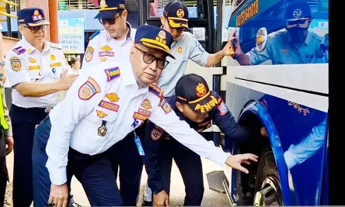 Dishub Tangsel temukan 39 armada tidak laik beroperasi jelang Nataru Dishub Tangsel temukan 39 armada tidak laik beroperasi jelang Nataru