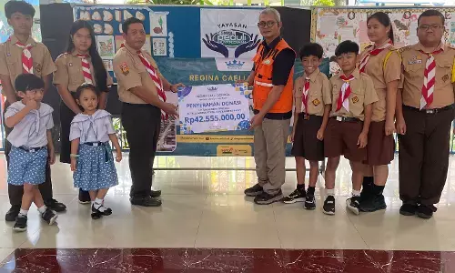 Regina Caeli School salurkan bantuan korban bencana Sumatra melalui Elshinta Peduli