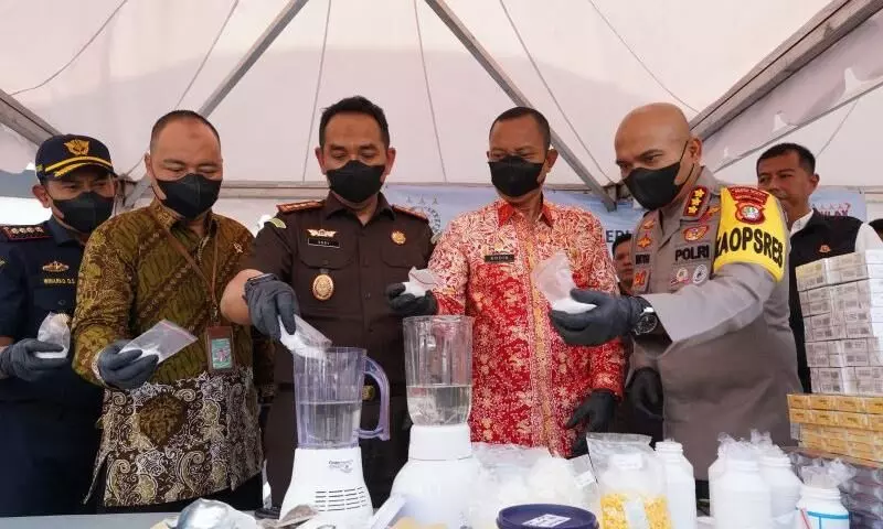Rokok ilegal penyebab kerugian miliaran dimusnahkan Rokok ilegal penyebab kerugian miliaran dimusnahkan