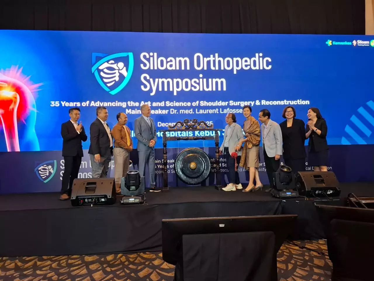 Pakar bedah bahu terkemuka dunia, Dr. Laurent Lafosse, jadi pusat rujukan Ortopedi berstandar global