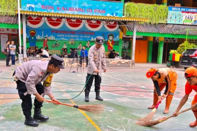Polisi perbaiki lokasi kejadian mobil MBG yang tabrak siswa di Jakut