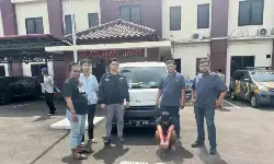 Polres Bekasi bekuk pencuri mobil perusahaan Polres Bekasi bekuk pencuri mobil perusahaan