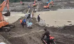 Jembatan darurat di Nagan Raya sudah bisa dilalui kendaraan roda dua