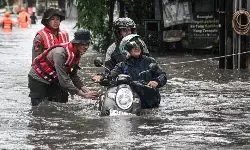 Banjir rendam 10 RT dan satu ruas jalan di Jaksel
