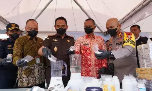 Rokok ilegal penyebab kerugian miliaran dimusnahkan