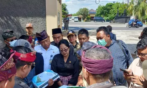 Pemkab Jembrana segel bangunan investor di Taman Nasional Bali Barat Pemkab Jembrana segel bangunan investor di Taman Nasional Bali Barat
