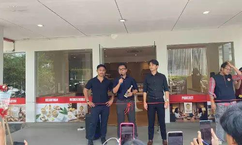 Mister Bentong buka gerai Jamu Modern pertama di Jakarta Mister Bentong buka gerai Jamu Modern pertama di Jakarta