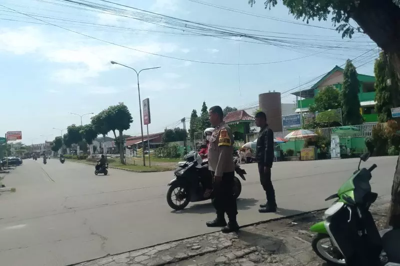 Polisi lakukan penertiban penagih utang di Tangerang Polisi lakukan penertiban penagih utang di Tangerang