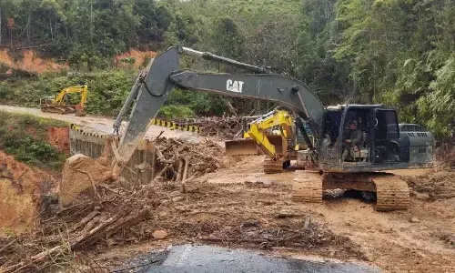 Satgas Yonzipur I/DD sukses buka akses 51 km di Tapteng pascabencana Satgas Yonzipur I/DD sukses buka akses 51 km di Tapteng pascabencana