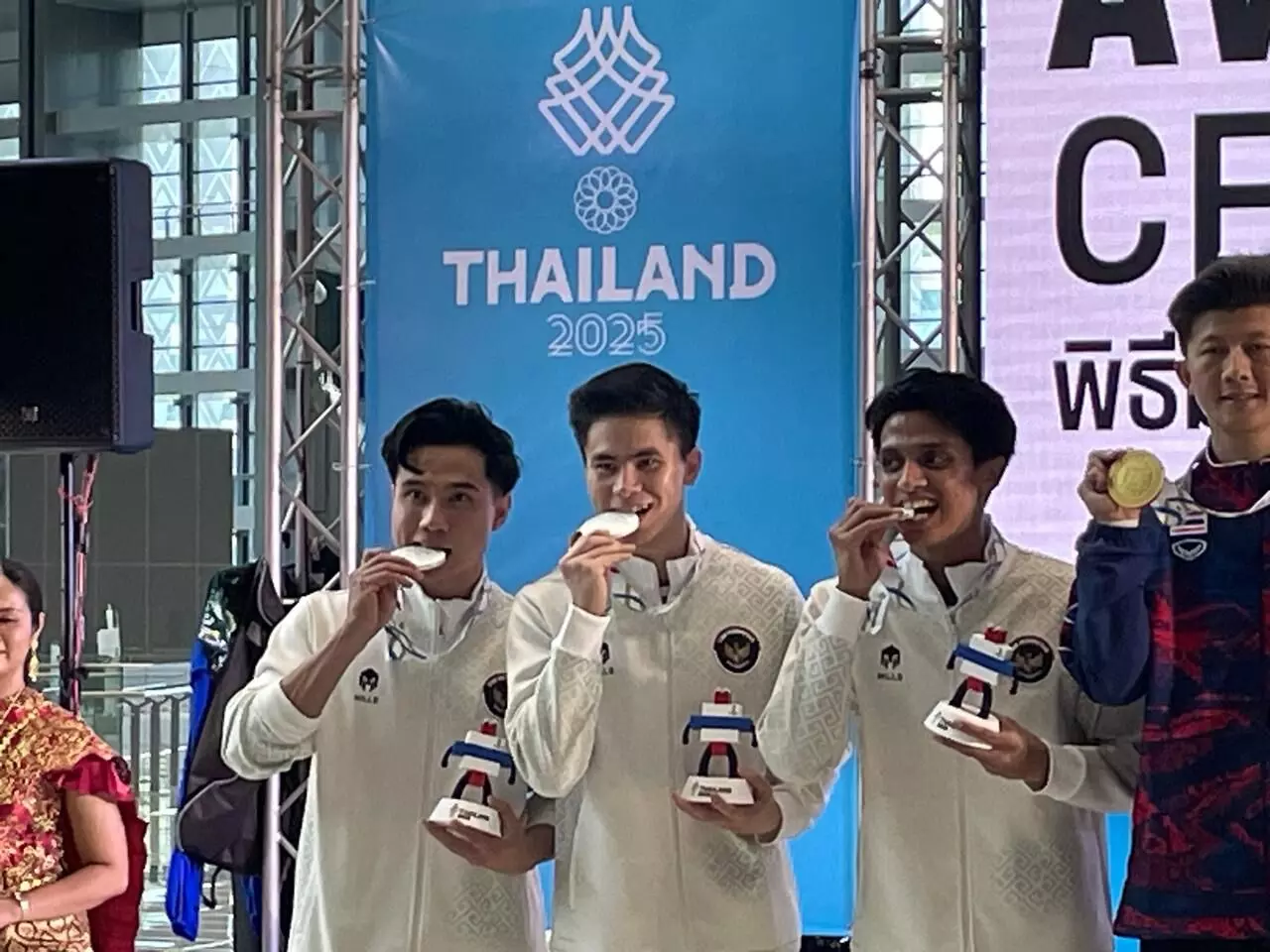 Wushu Indonesia sumbang dua perak di hari pertama SEA Games 2025 Wushu Indonesia sumbang dua perak di hari pertama SEA Games 2025