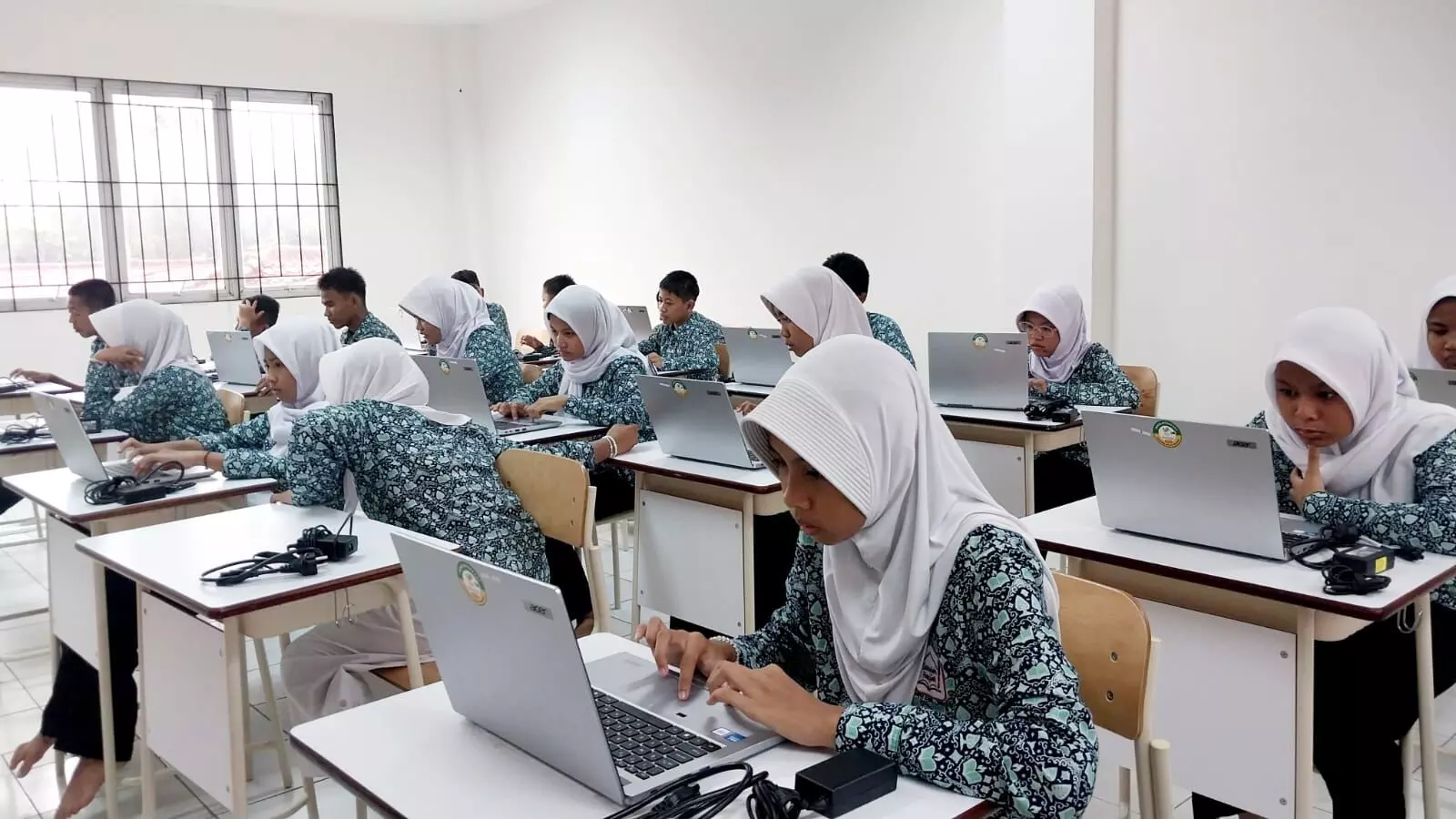 Enam bulan Sekolah Rakyat berjalan, kesehatan hingga disiplin siswa meningkat Enam bulan Sekolah Rakyat berjalan, kesehatan hingga disiplin siswa meningkat