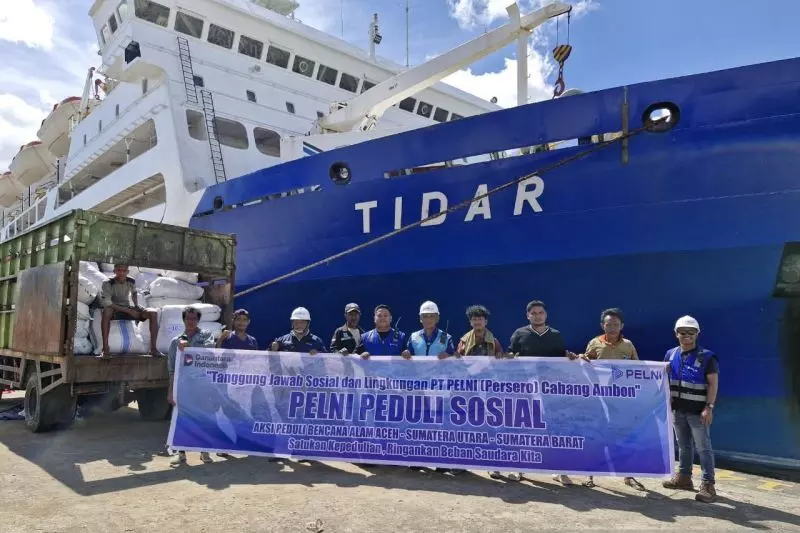 Pelni Ambon salurkan 142 koli bantuan bagi korban bencana Sumatera Pelni Ambon salurkan 142 koli bantuan bagi korban bencana Sumatera