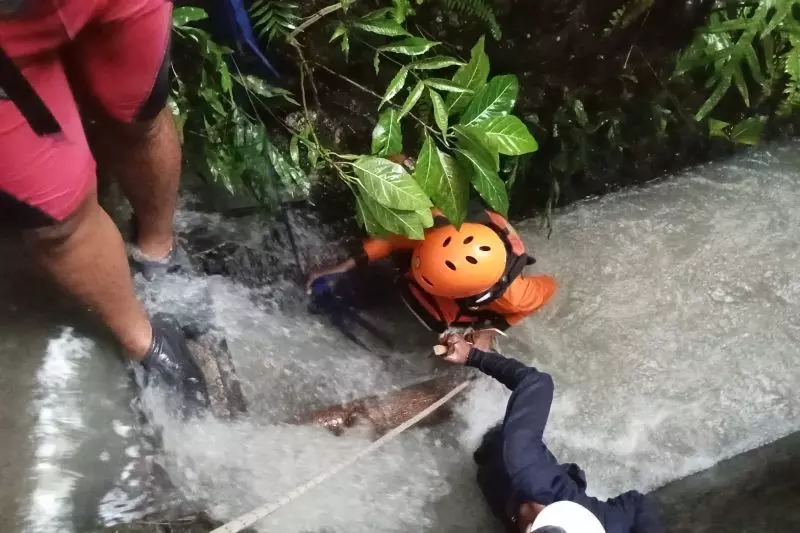 Jasad WNA korban banjir Tibubeneng berhasil dievakuasi Basarnas Jasad WNA korban banjir Tibubeneng berhasil dievakuasi Basarnas