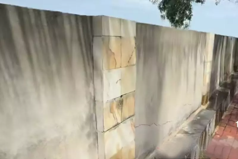 Tanggul Mutiara di Jakarta dibeton agar tak kembali rembes Tanggul Mutiara di Jakarta dibeton agar tak kembali rembes